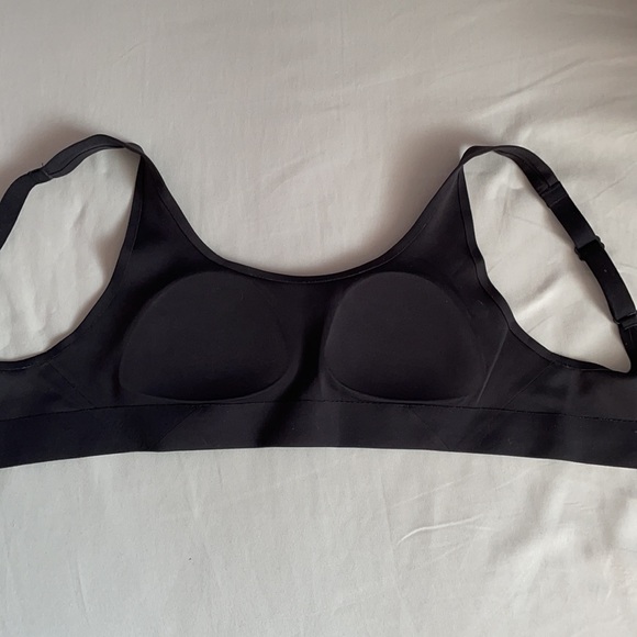 Lululemon black sports bra - Picture 4 of 7